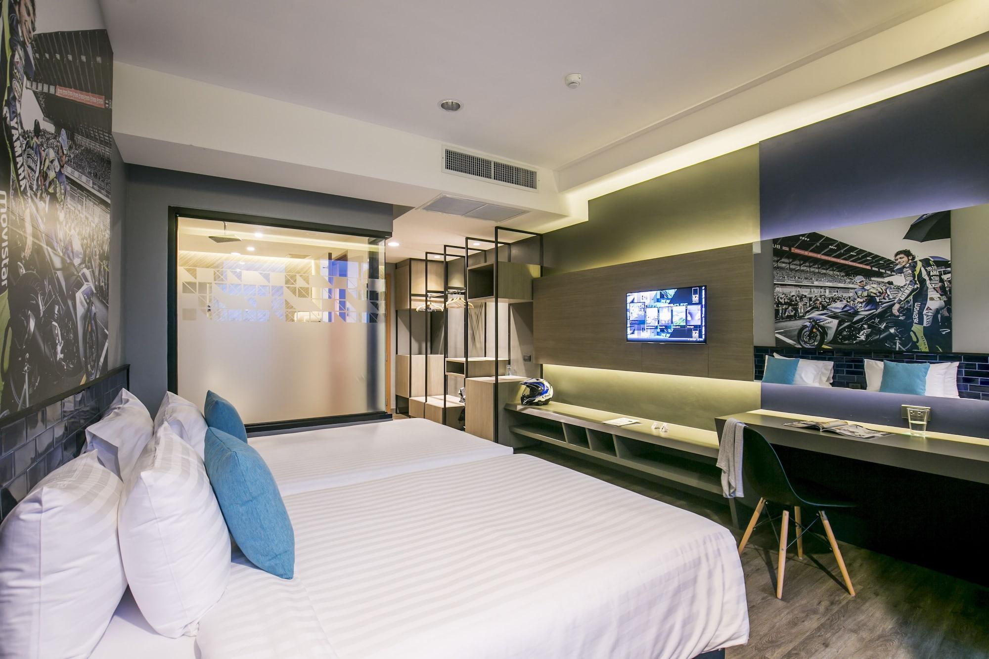 The Crystal Hotel Buriram - Formerly X2 Vibe Buriram Exterior foto