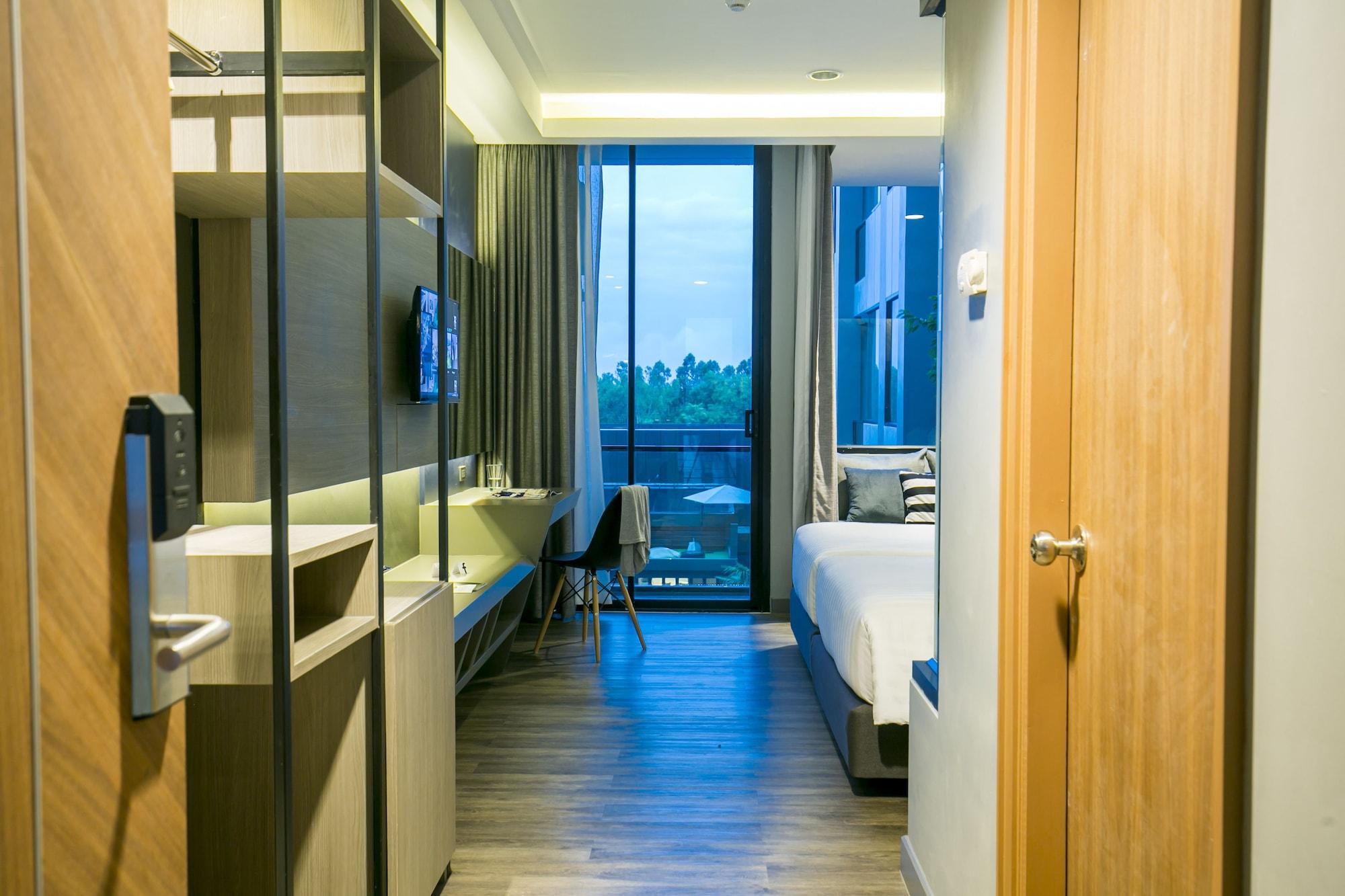 The Crystal Hotel Buriram - Formerly X2 Vibe Buriram Exterior foto